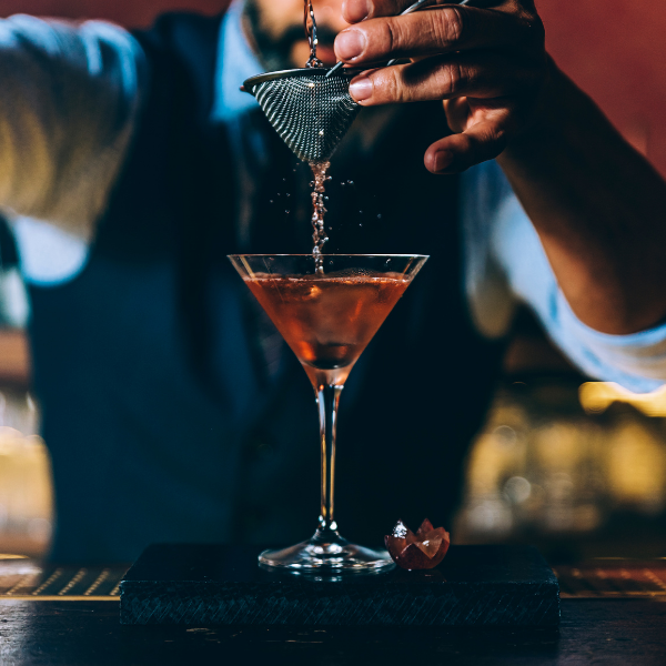 Blog-Main-how-to-select-the-perfect-cocktail-glass