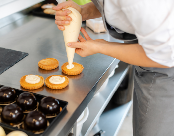 Blog-Main-how-to-become-a-pastry-chef