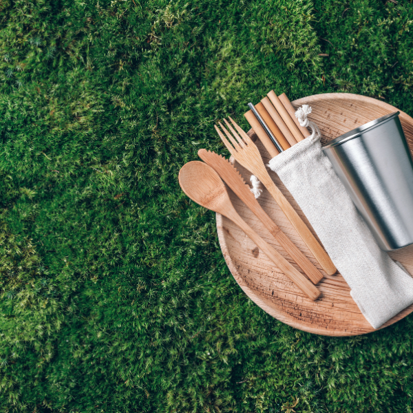 Sustainable packaging items arranged in circle