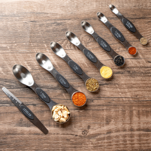 different measuring spoons