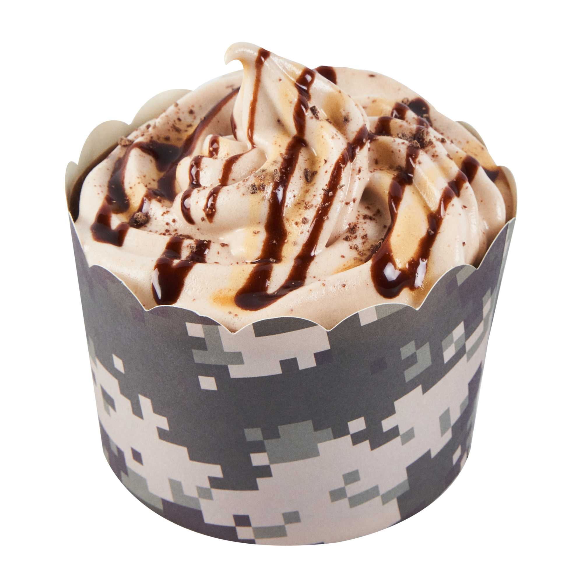 Panificio 10 oz Black Paper Jumbo Baking Cup - Scalloped - 3 1/2" x 3 1/2" x 2 1/2" - 1200 count box