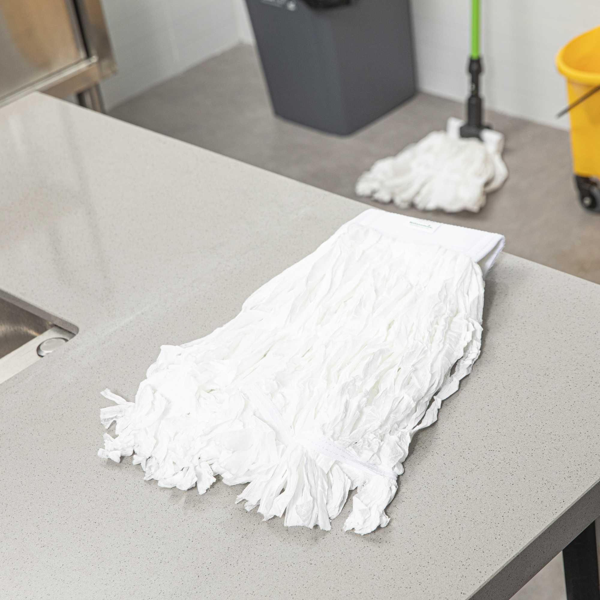 Clean Tek Professional Non-Woven Medium White Wet Mop Head - with 5" Headband, Disposable - 6 1/2" x 5 1/2" x 1 1/4" - 1 count box