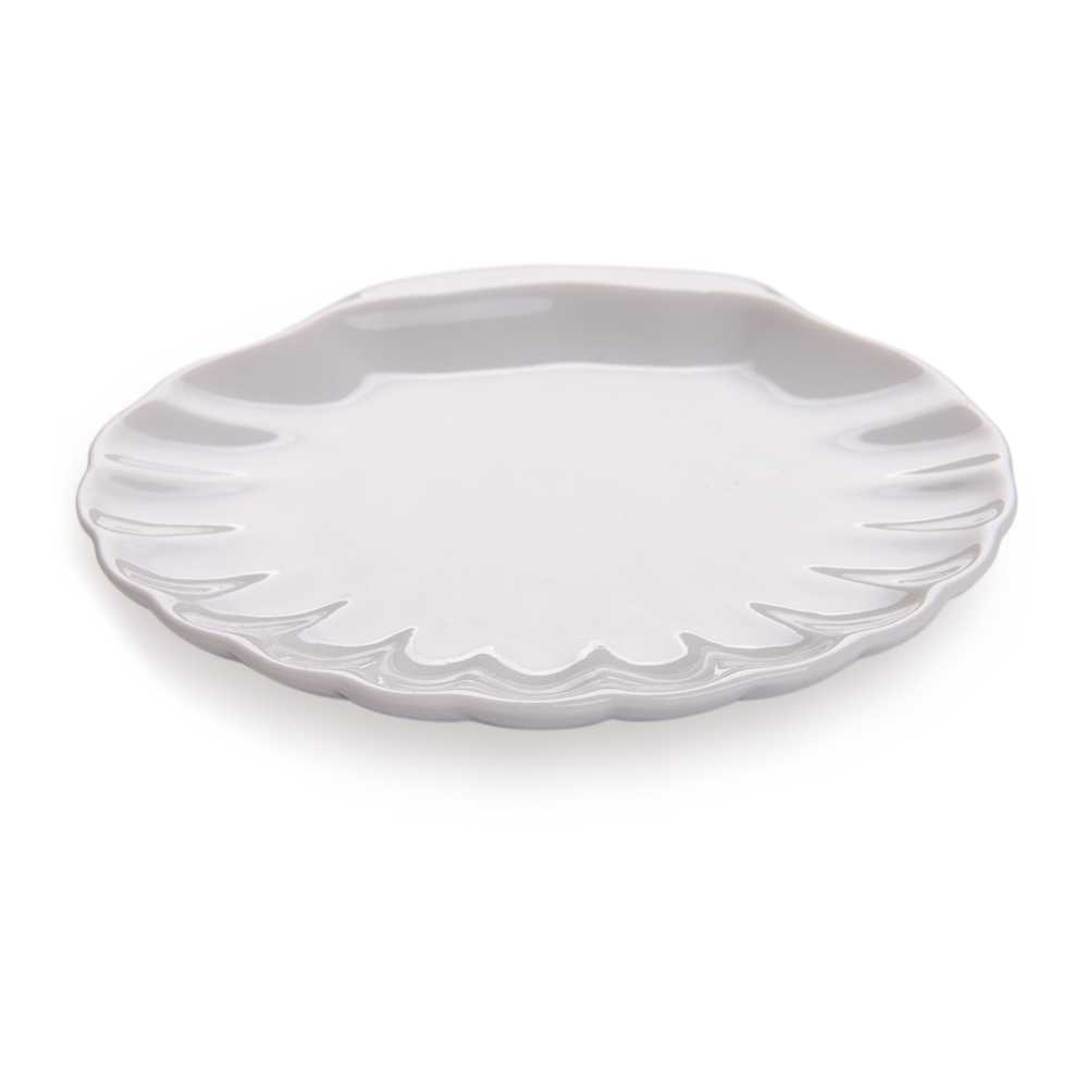 Chef 101 Shell White Porcelain Mini Shell Plate - 3" x 3" - 240 count box
