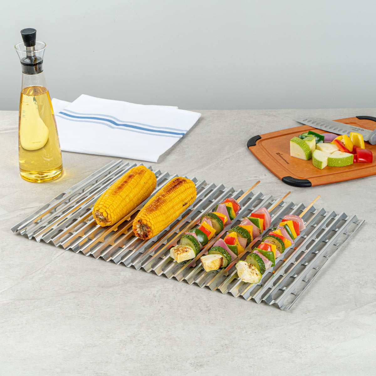 Foil Lux Aluminum Disposable Grill Liner - 19 3/4" x 12" - 200 count box