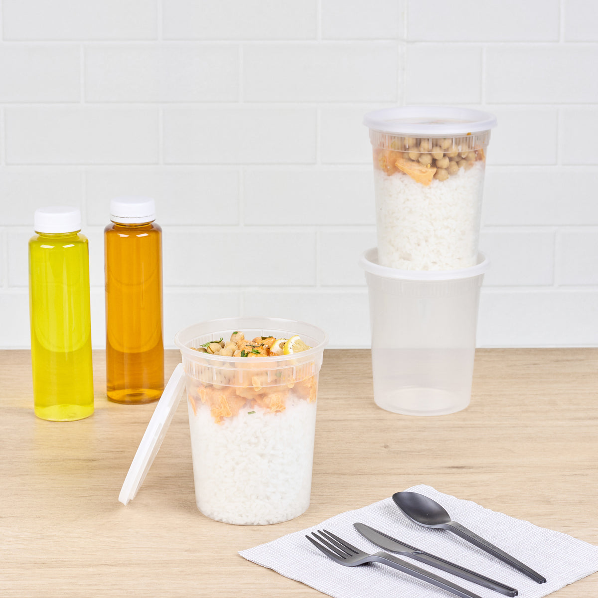Asporto 32 oz Round Clear Plastic Soup Container - with Lid, Microwavable - 4 1/2" x 4 1/2" x 5 1/2" - 100 count box