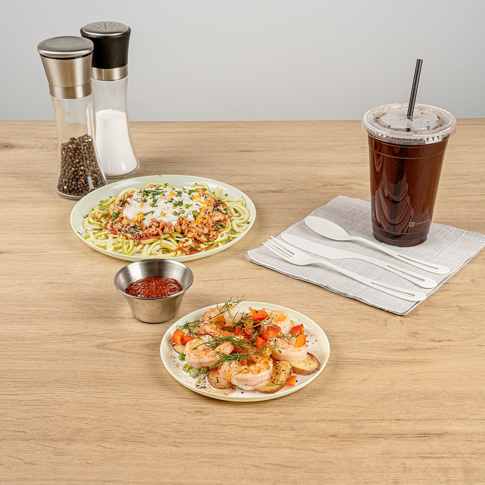 Moderna Round Mint Green Plastic Plate - 6 1/4" x 6 1/4" x 1/2" - 200 ...