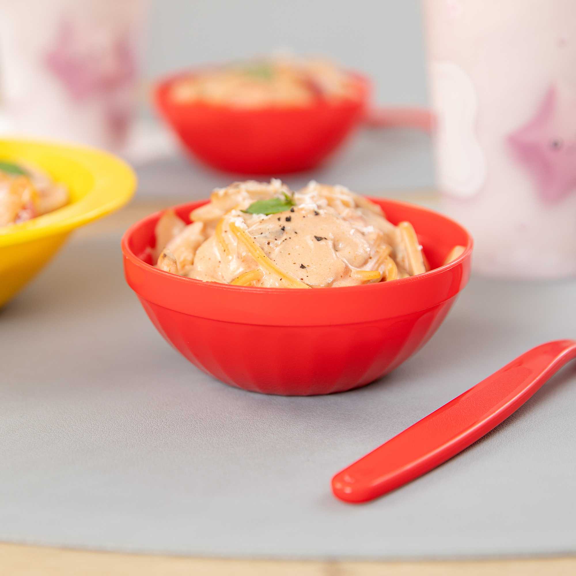   Pax ボウル RW Kids 7 oz Round Red Plastic Bowl - 4