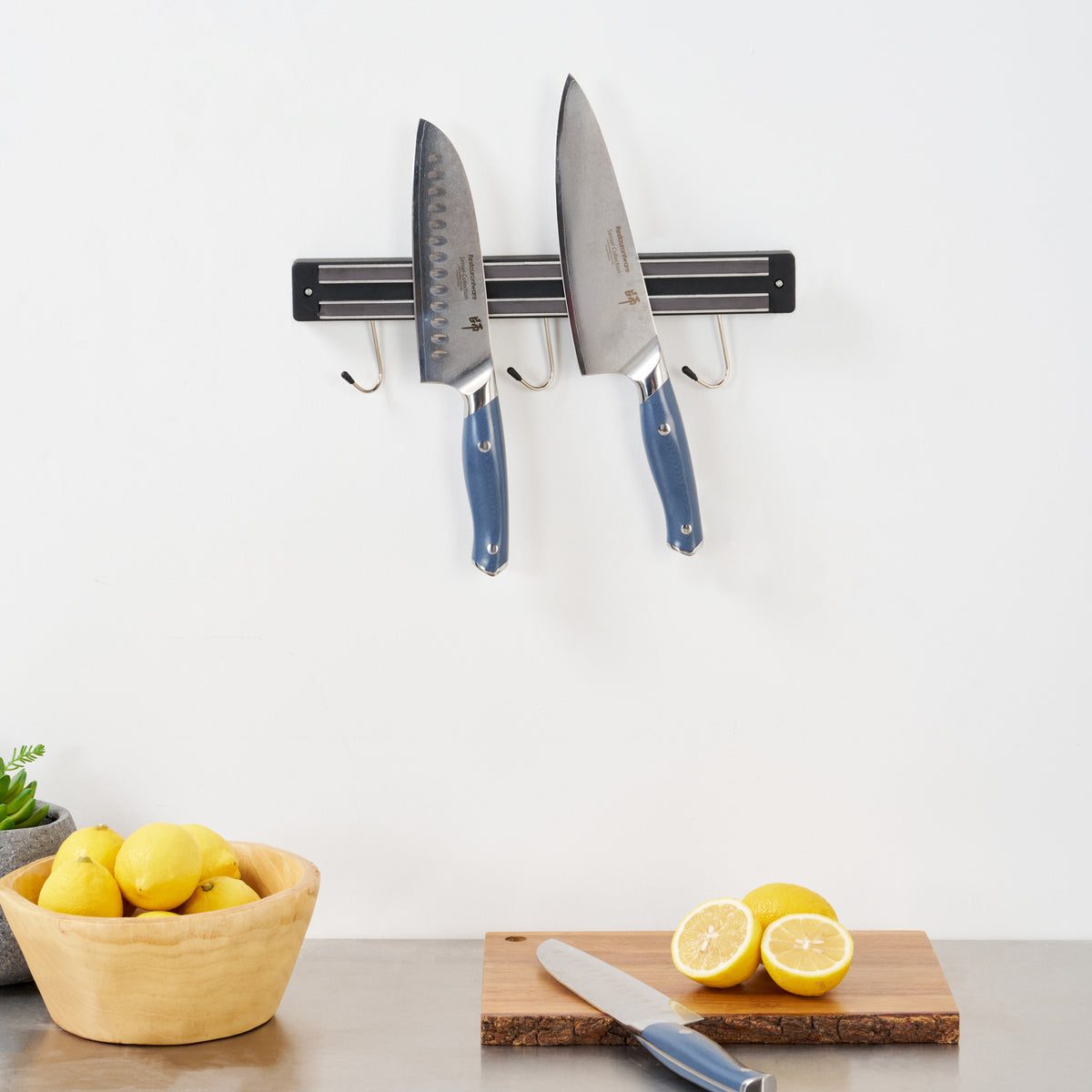 Met Lux Black Knife Holder - Magnetic - 13" - 1 count box