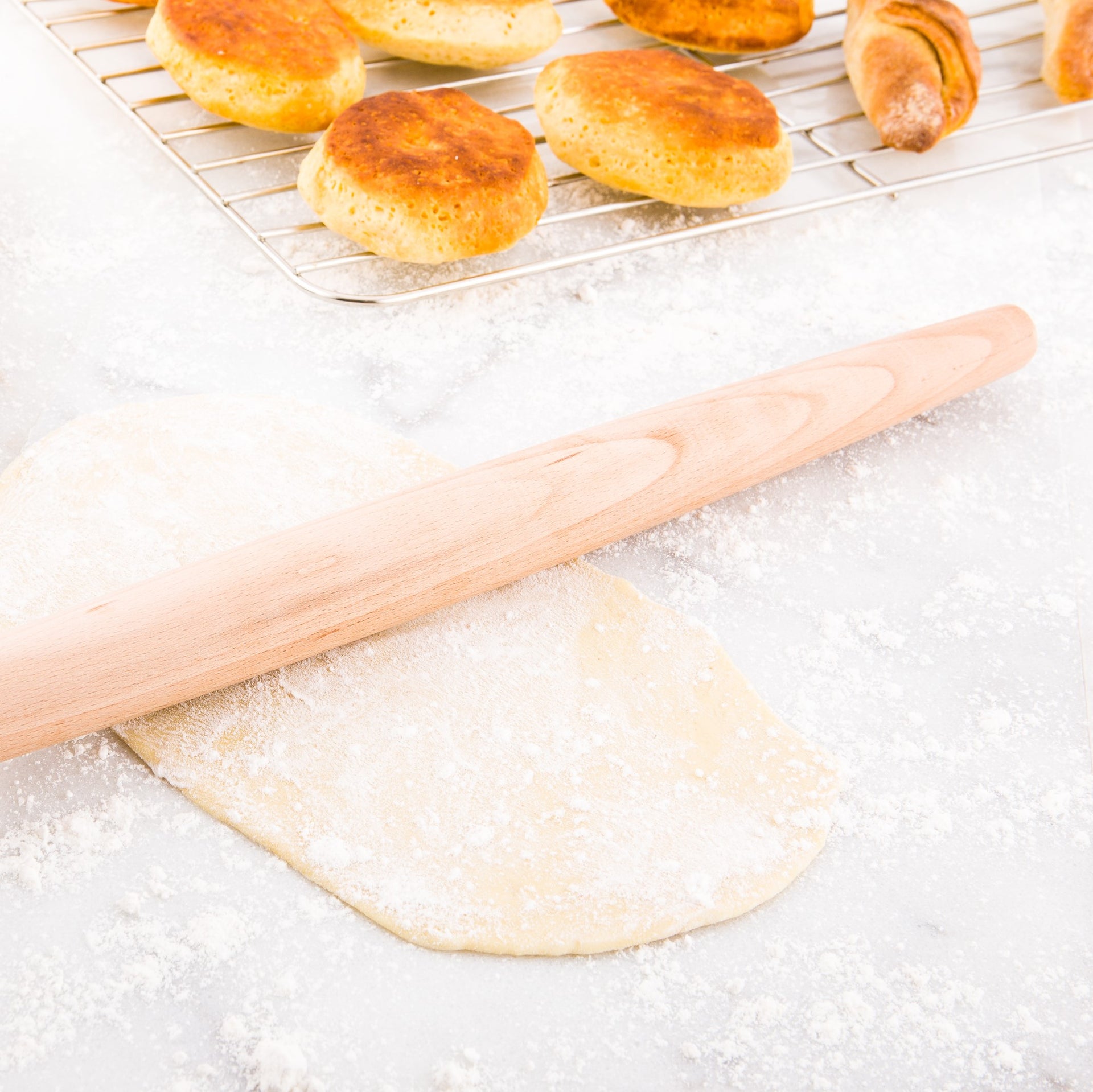 Pastry Tek Natural Wood French Rolling Pin - Tapered - 18" - 1 count box