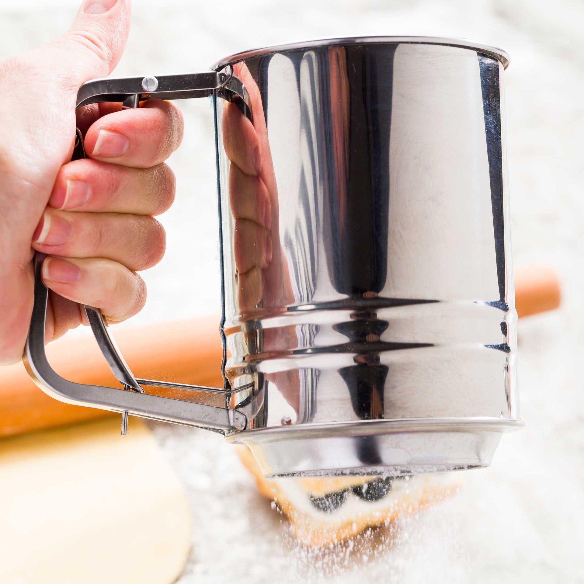 Pastry Tek 2.5 Cup Stainless Steel Flour Sifter with Trigger Action Handle 1 count box