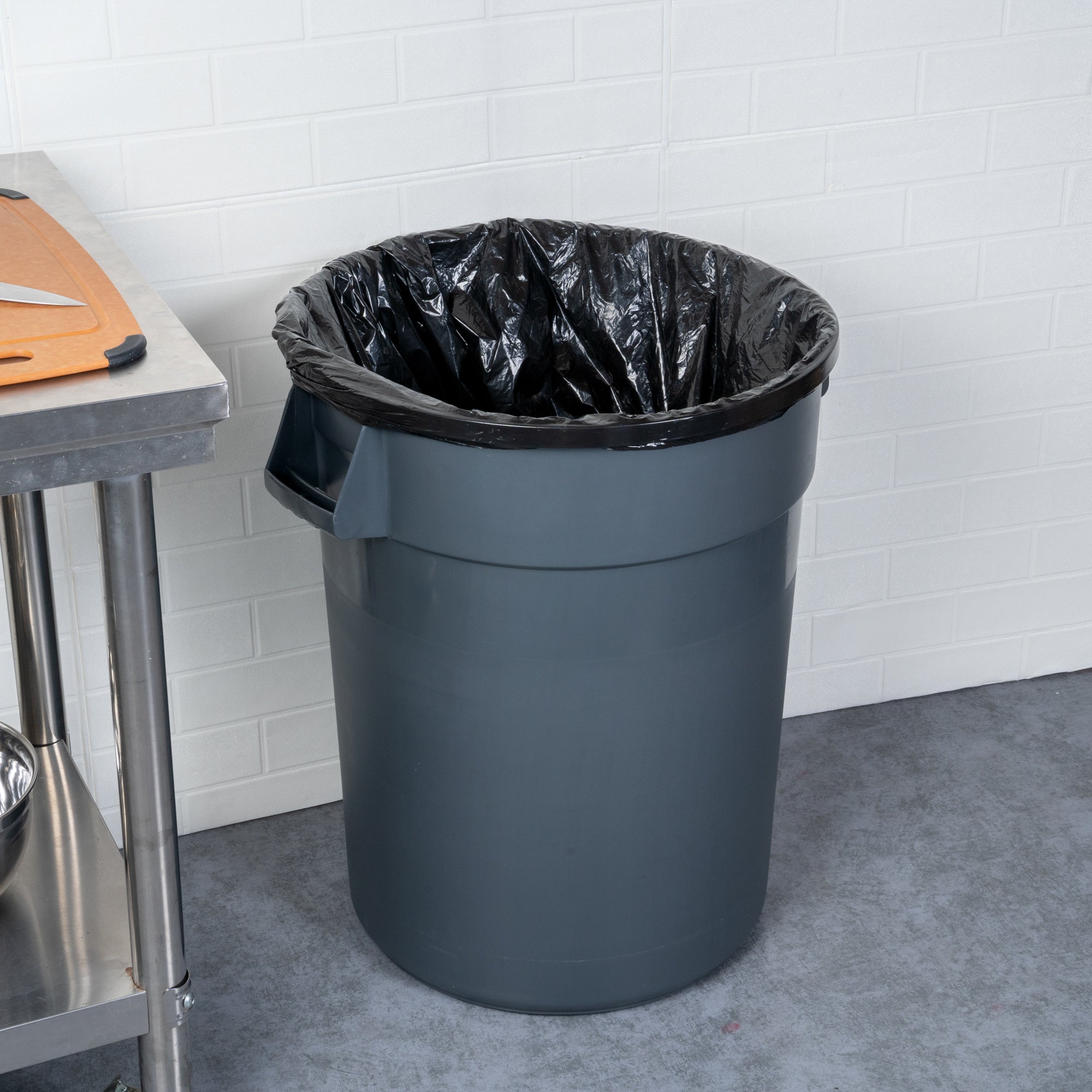 Tracy Garbage Container RW Clean 32 gal Gray Plastic Commercial Trash Can / Ingredient Bin - 25 ...