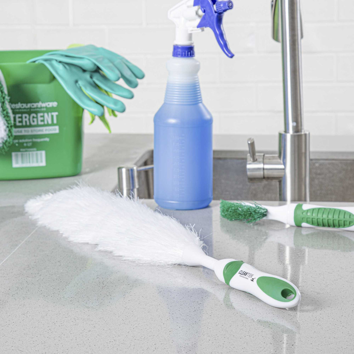 Clean Tek Professional Green and White Polypropylene Duster - Washable - 22" - 1 count box