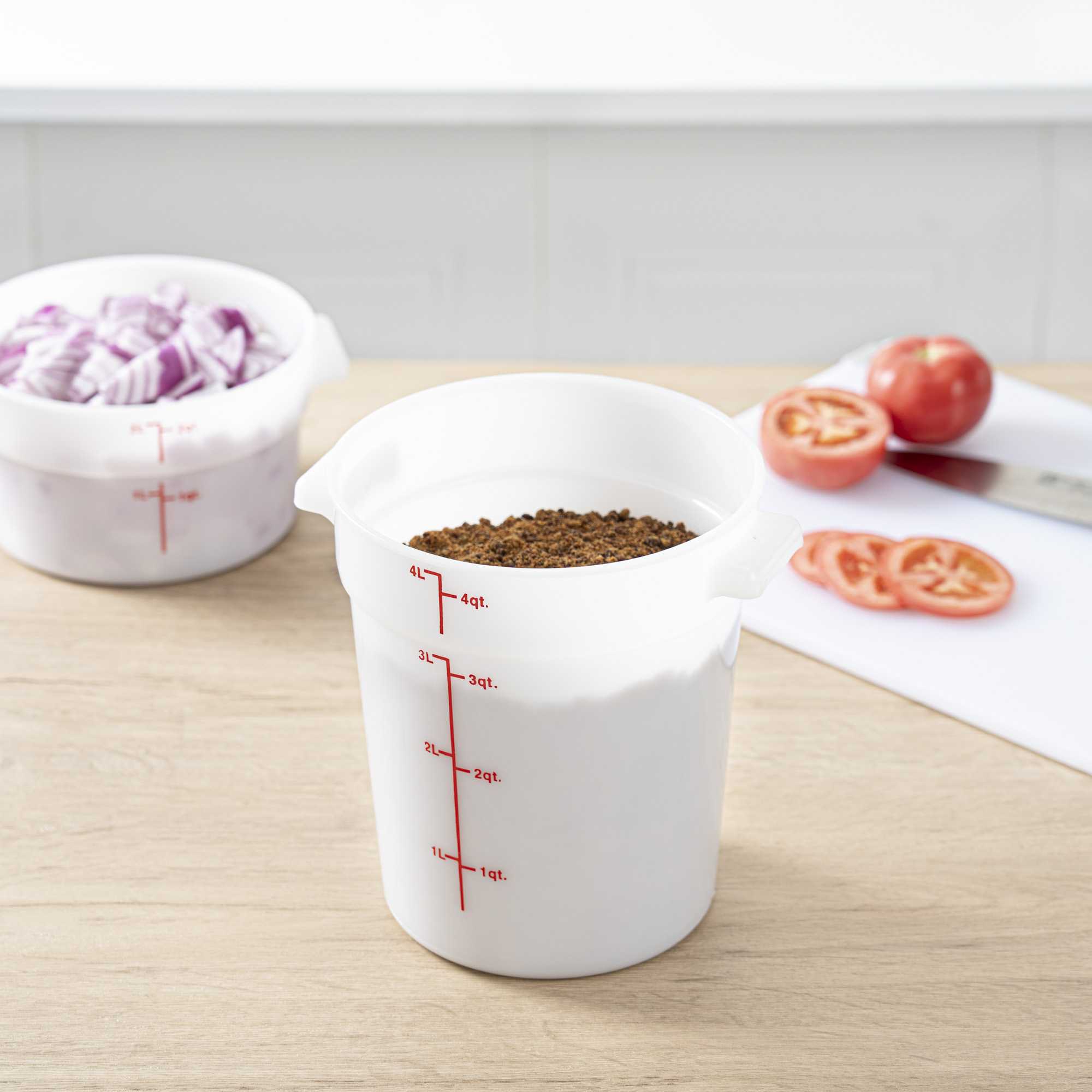 Met Lux 4 qt Round White Polyethylene Food Storage Container - with Red Volume Markers - 7 1/4" x 8 1/2" - 1 count box