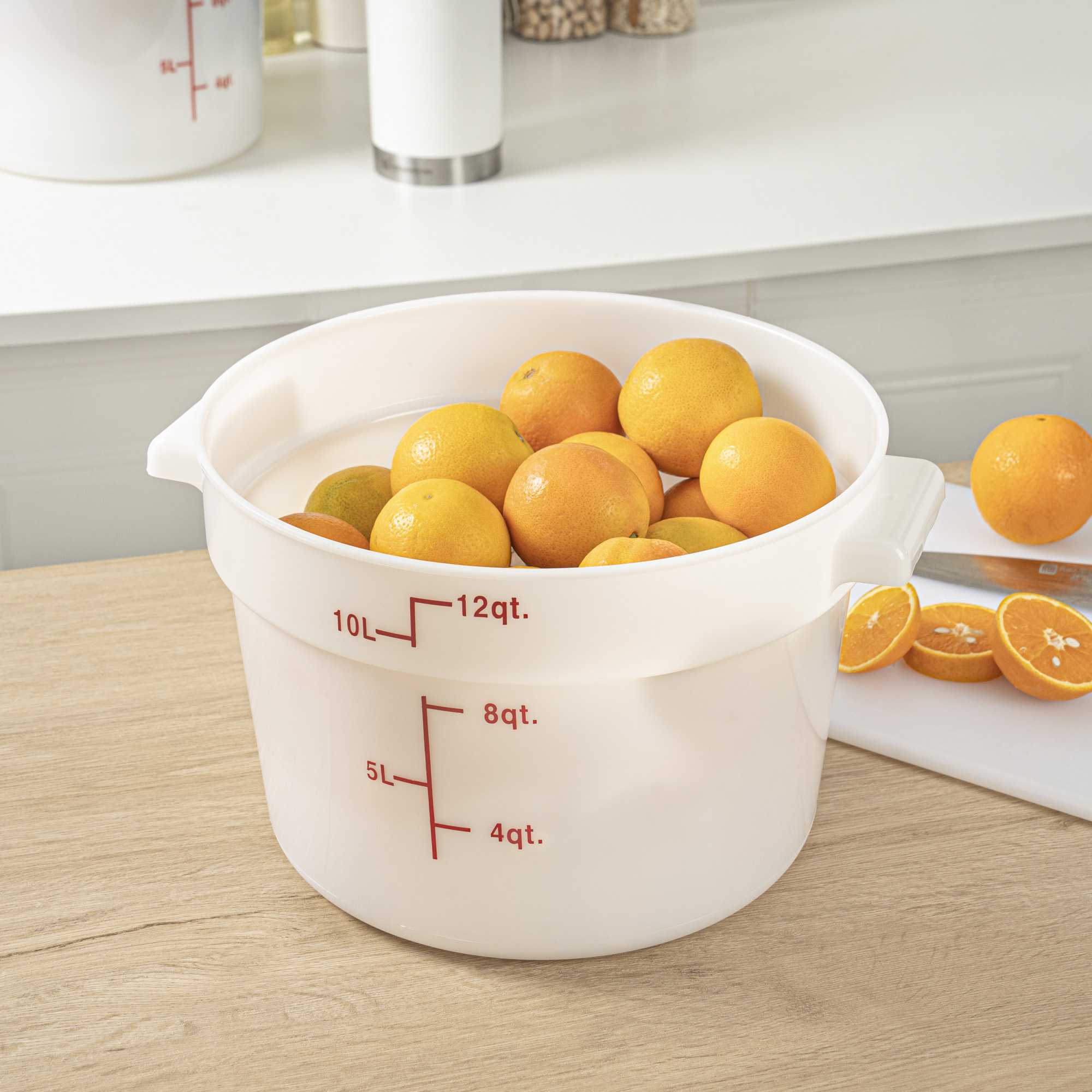 Met Lux 12 qt Round White Polyethylene Food Storage Container - with Red Volume Markers - 12 1/4" x 8" - 1 count box