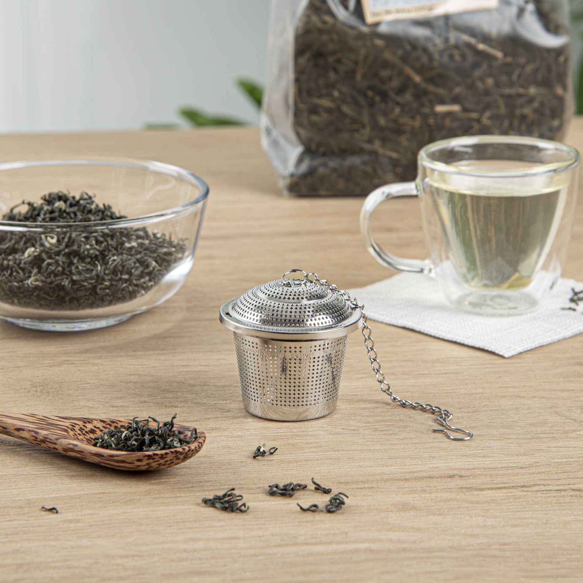 Met Lux Stainless Steel Extra Fine Mesh Loose Leaf Tea / Spice Infuser - with Chain - 2" - 1 count box