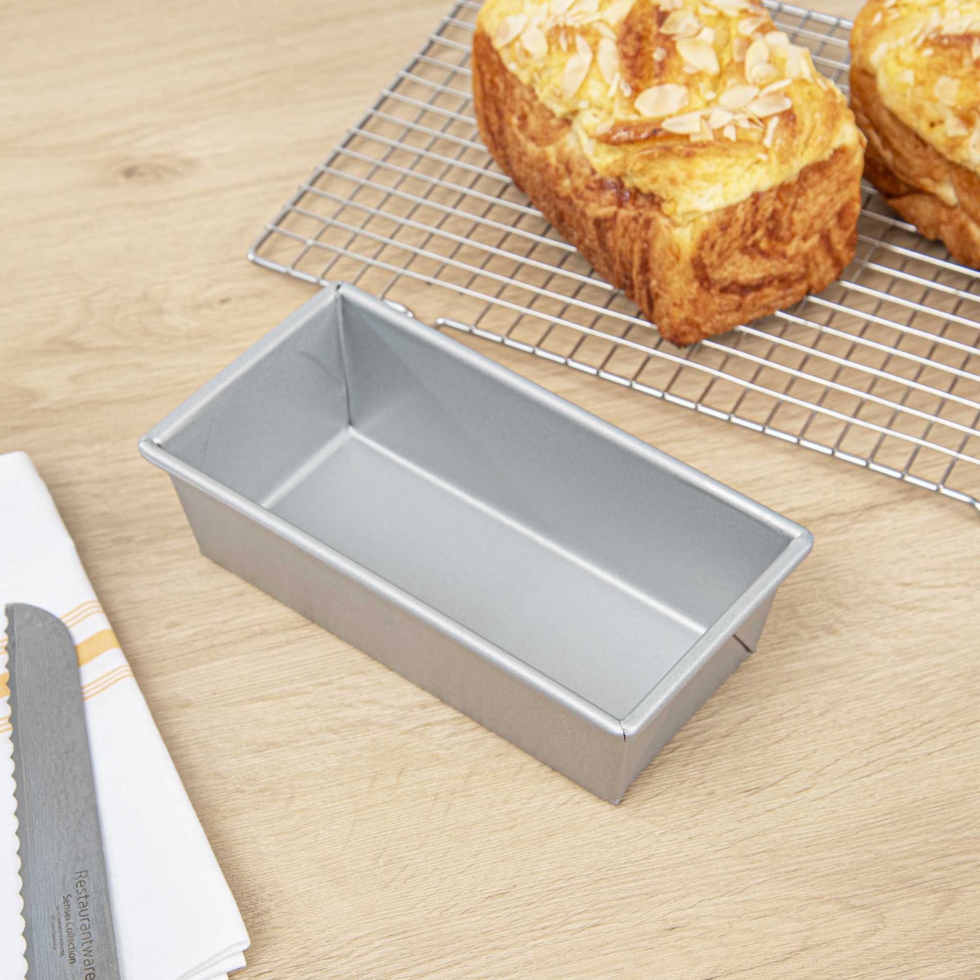 Pastry Tek 3/4 lb Glazed Aluminized Steel Bread Loaf Pan - 8 1/2" x 4 1/2" x 2 1/2" - 6 count box