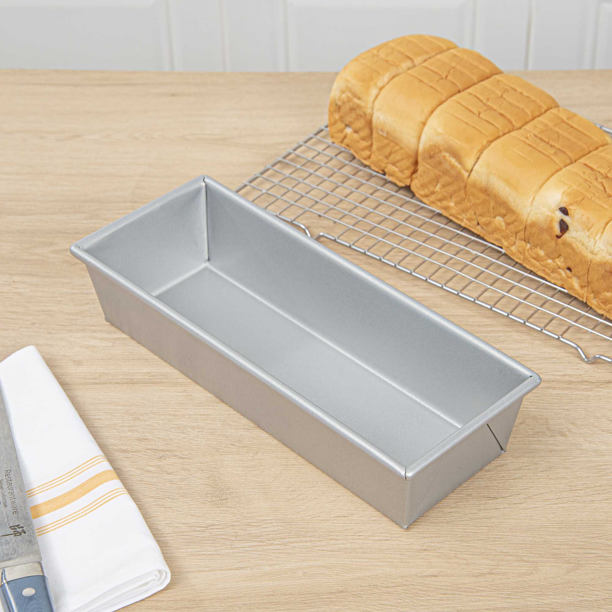 Pastry Tek 1.5 lb Glazed Aluminized Steel Bread Loaf Pan - 12 3/4" x 5" x 2 3/4" - 1 count box