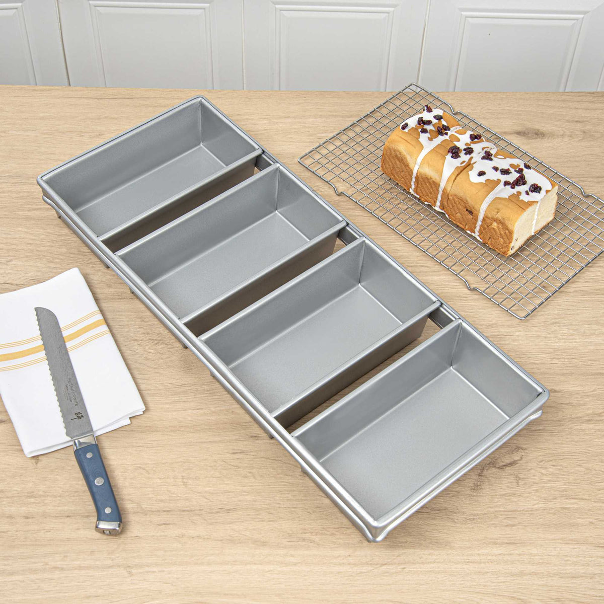 Pastry Tek 1.5 lb Glazed Aluminized Steel Bread Loaf Pan - 4 Strap - 25 3/4" x 10 3/4" x 3 1/4" - 1 count box
