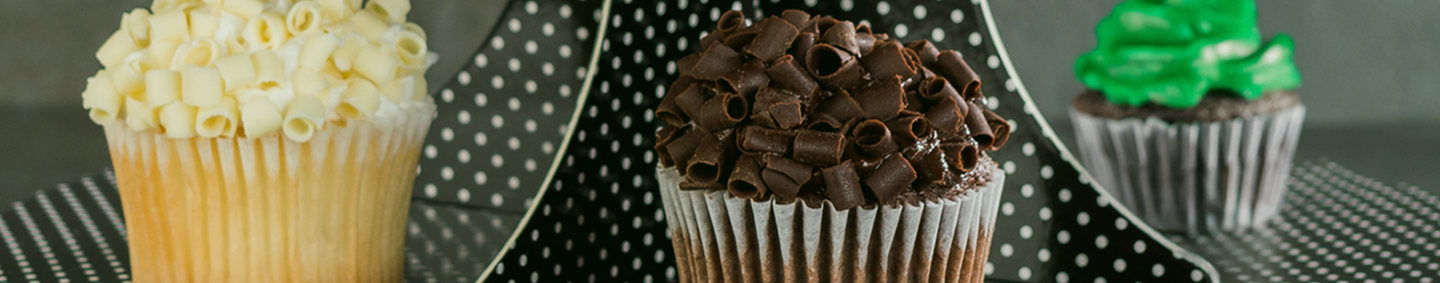 Disposable Cake Stands and Cupcake Stands