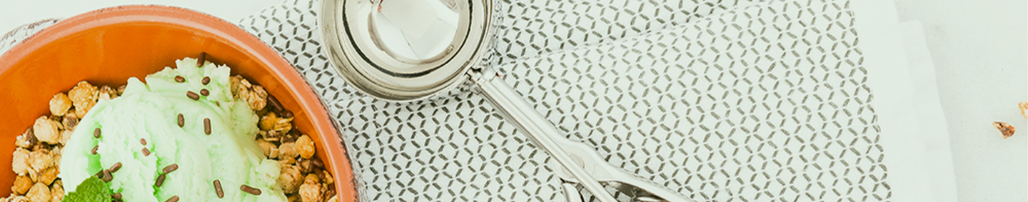 Ice Cream Scoops and Dippers