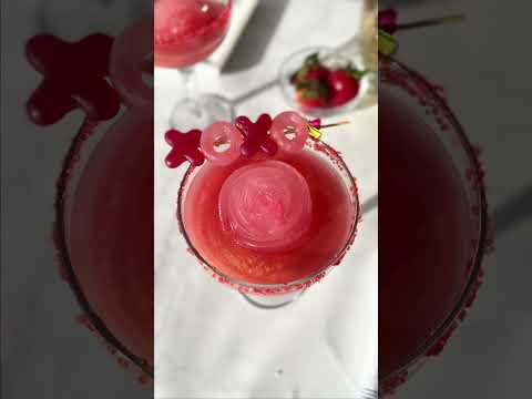 How To Create Rose-Shaped Ice Cubes | Valentine’s Day Ideas - Restaurantware