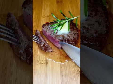Frying pan with steak